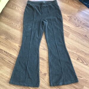 Aerie Flare Women’s Pants Green Medium Regular American Eagle Comfort Pants
